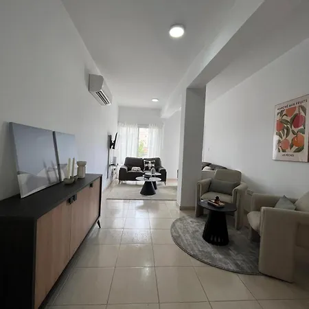 The Catherine Apartment Larnaka